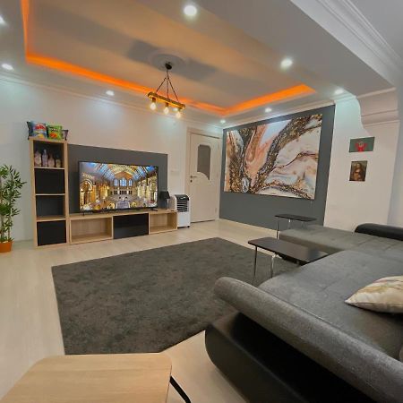 Cozy Big Sisli Apartment , Ac, Modern &For Family,Friendly In Center Istanbul Exterior photo